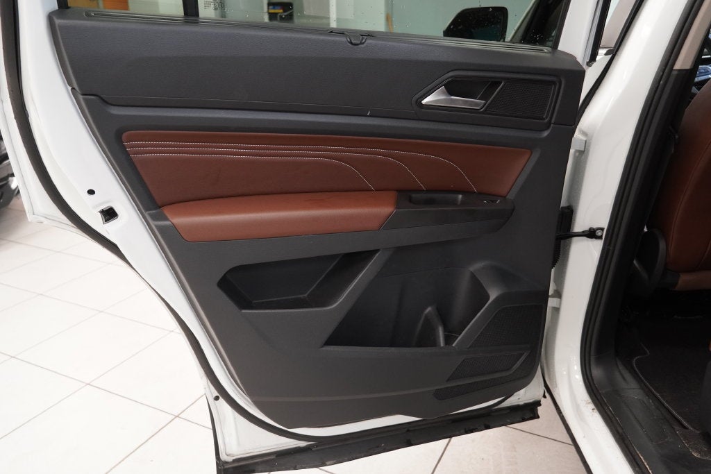 2022 Volkswagen Atlas 3.6L V6 SE w/Technology (AWD)