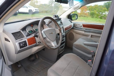 2009 Chrysler Town & Country Touring ( TOW - OUT SPECIAL )