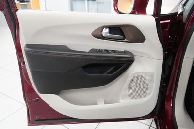 2017 Chrysler Pacifica Touring L