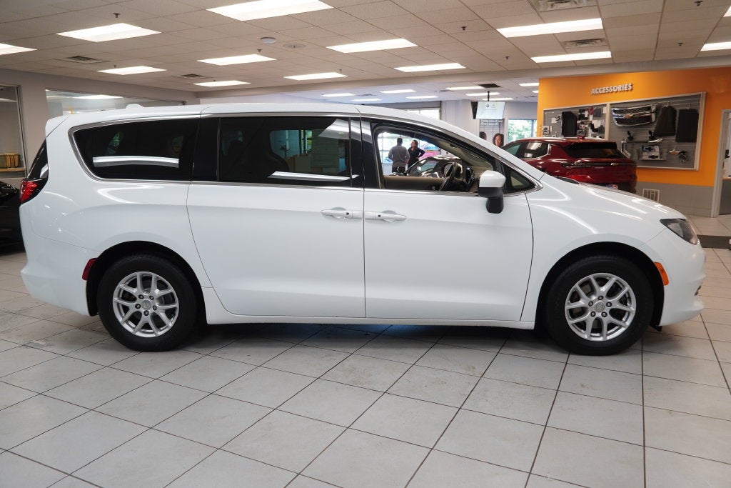 2017 Chrysler Pacifica Touring