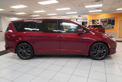 2019 Chrysler Pacifica Touring Plus