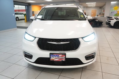 2023 Chrysler Pacifica Hybrid Touring L