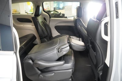 2024 Chrysler Pacifica Hybrid Select