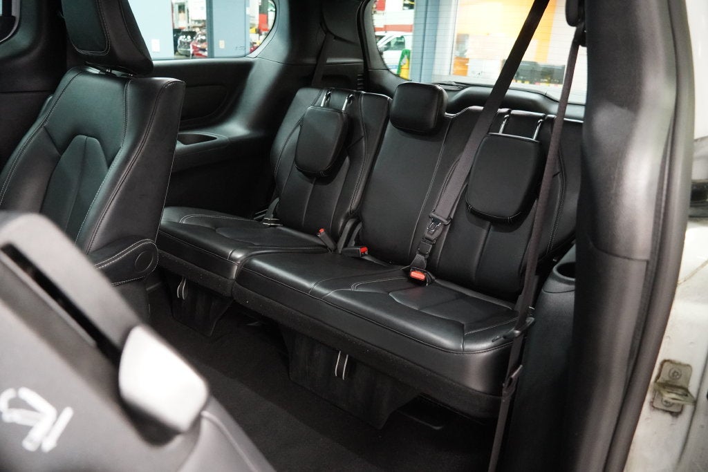2024 Chrysler Pacifica Hybrid Select S Appearance