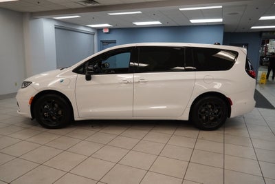 2024 Chrysler Pacifica Hybrid Select S Appearance