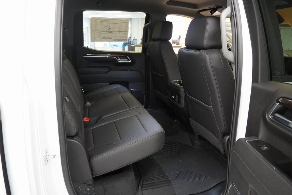 2025 Chevrolet Silverado 1500 LT LT1