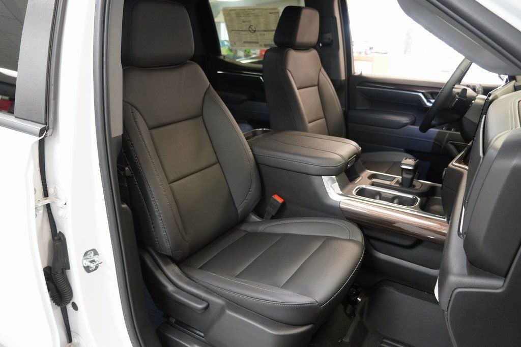 2025 Chevrolet Silverado 1500 LT LT1