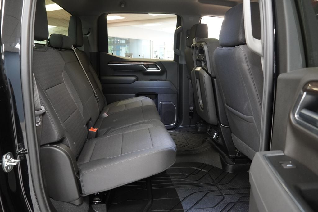 2026 Chevrolet Silverado 1500 LT LT1