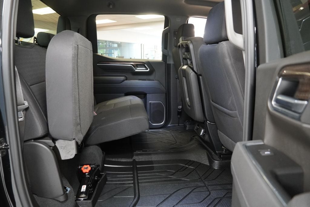 2026 Chevrolet Silverado 1500 LT LT1