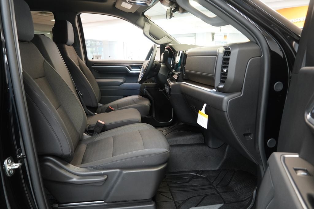 2026 Chevrolet Silverado 1500 LT LT1