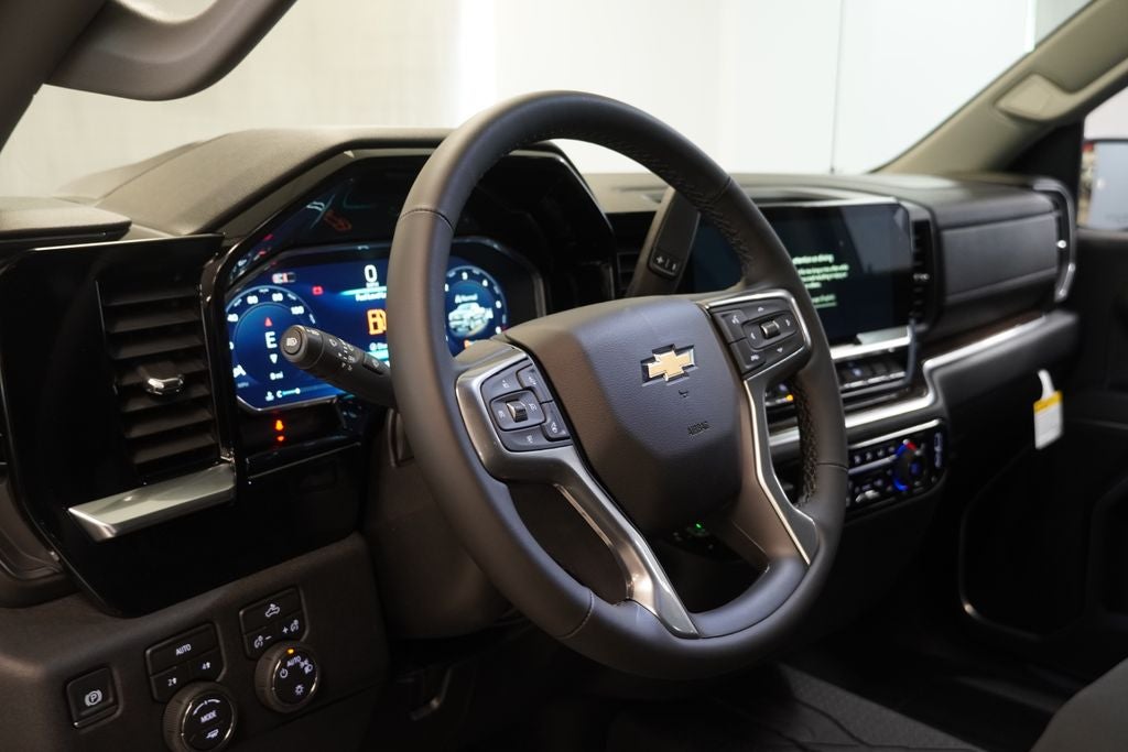 2026 Chevrolet Silverado 1500 LT LT1