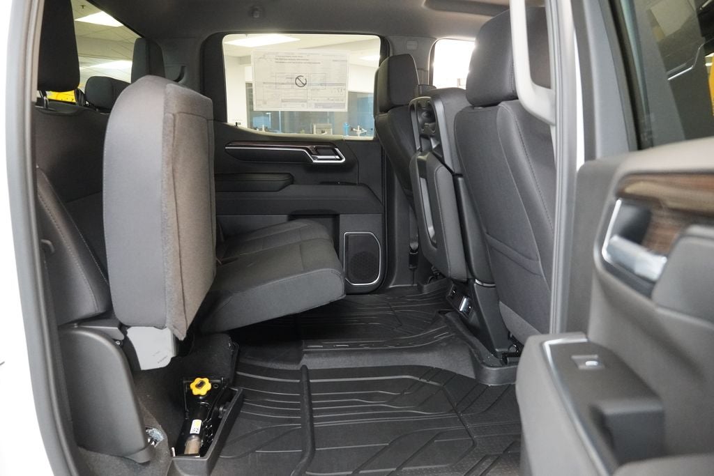 2026 Chevrolet Silverado 1500 LT LT1