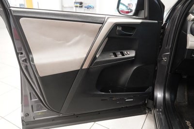 2015 Toyota RAV4 LE ( AWD )