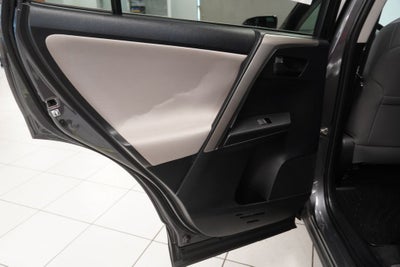 2015 Toyota RAV4 LE ( AWD )