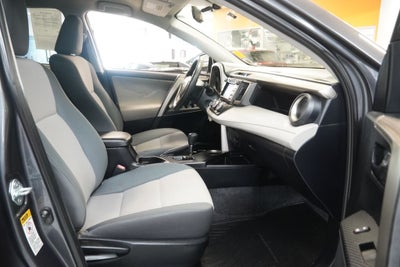 2015 Toyota RAV4 LE ( AWD )