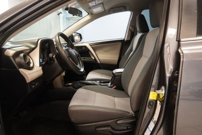 2015 Toyota RAV4 LE ( AWD )