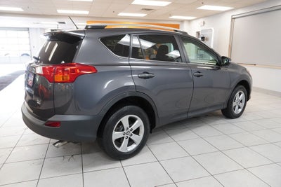 2015 Toyota RAV4 XLE ( AWD )