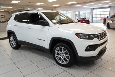 2023 Jeep Compass Latitude Lux 4WD
