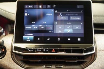 2023 Jeep Compass Latitude Lux 4WD