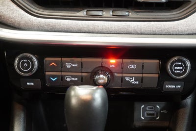 2023 Jeep Compass Latitude Lux 4WD