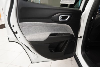 2023 Jeep Compass Latitude Lux 4WD