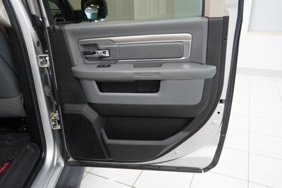 2018 RAM 1500 Big Horn CREW CAB 4X4