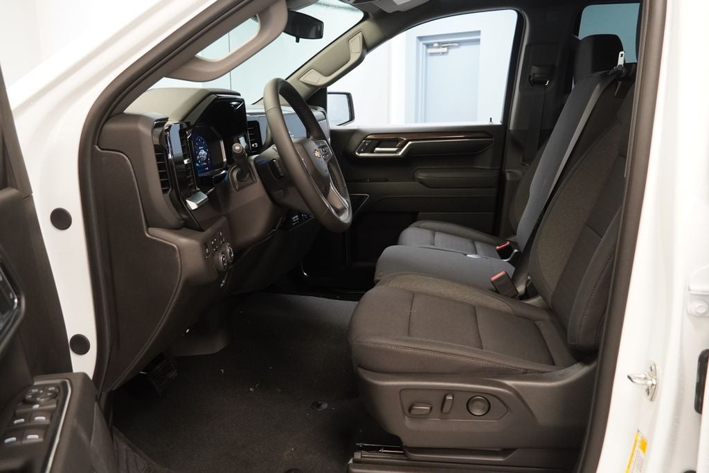2026 Chevrolet Silverado 1500 LT LT1