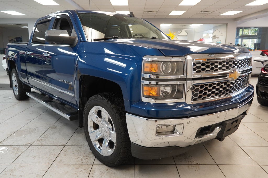 2015 Chevrolet Silverado 1500 LTZ 1LZ CREW CAB 4X4