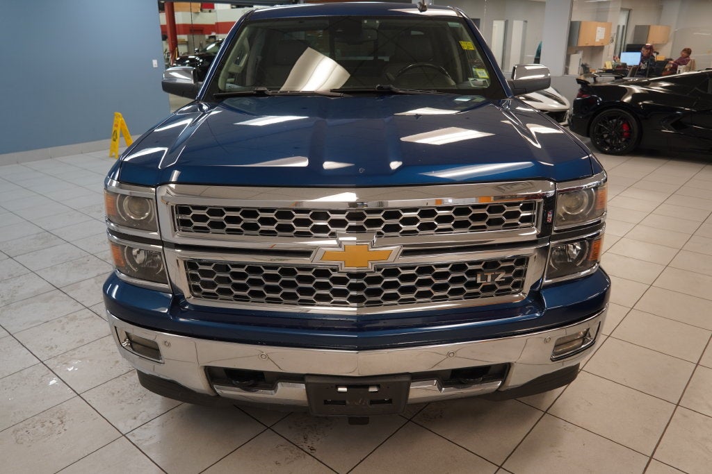 2015 Chevrolet Silverado 1500 LTZ 1LZ CREW CAB 4X4