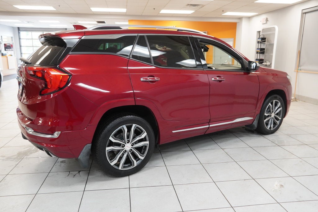 2019 GMC Terrain Denali ( AWD )