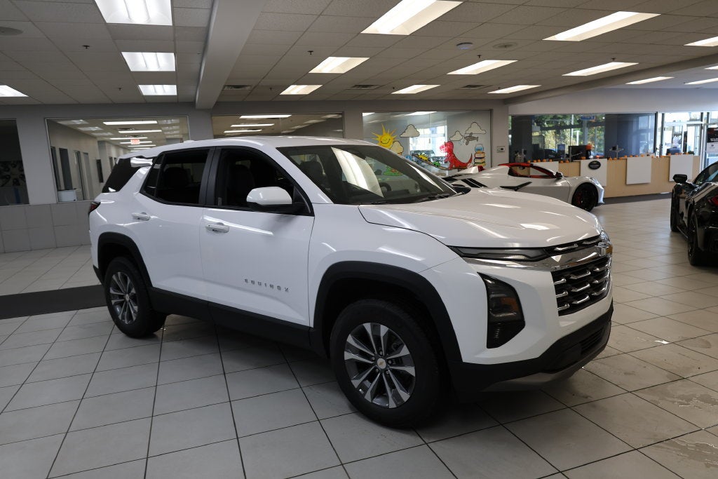 2027 Chevrolet Equinox LT