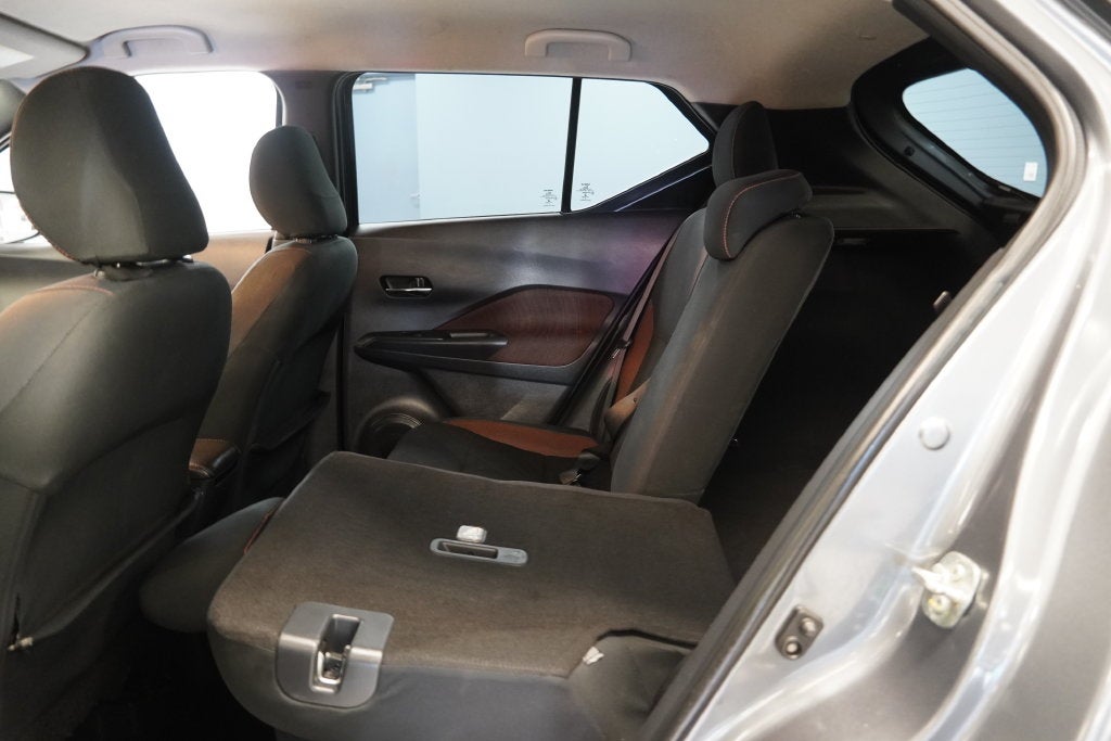 2019 Nissan Kicks SR