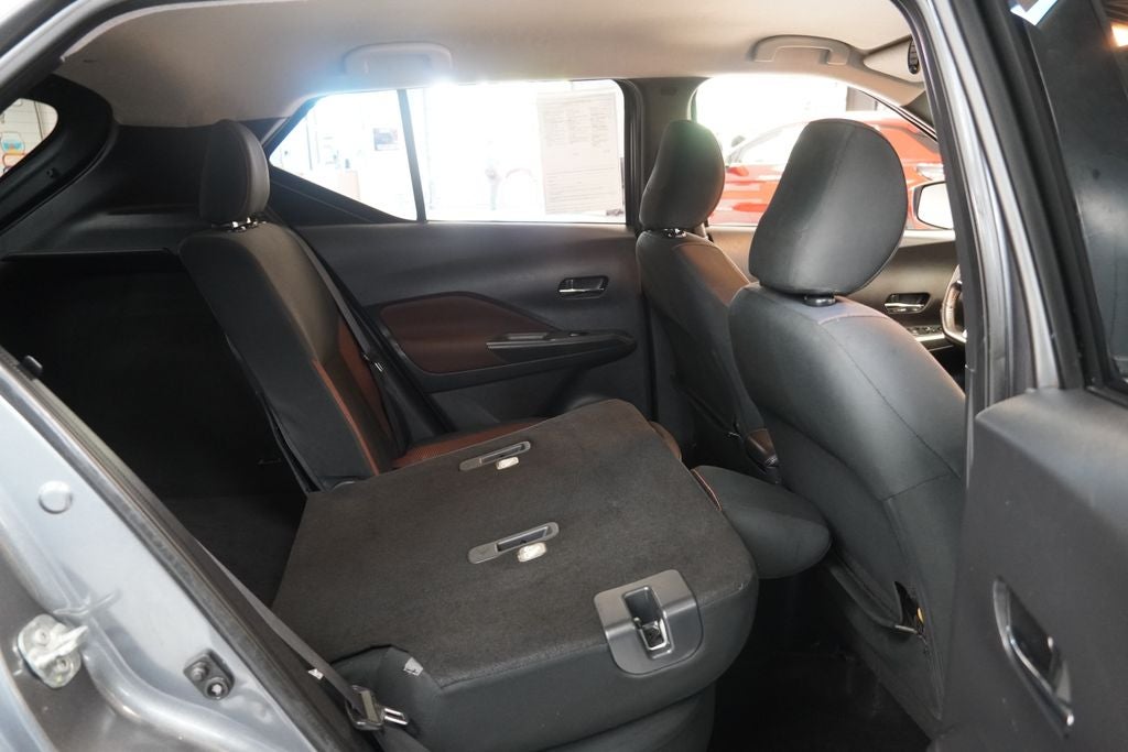 2019 Nissan Kicks SR