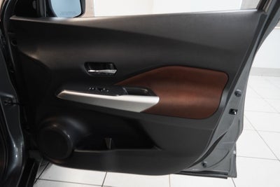 2019 Nissan Kicks SR