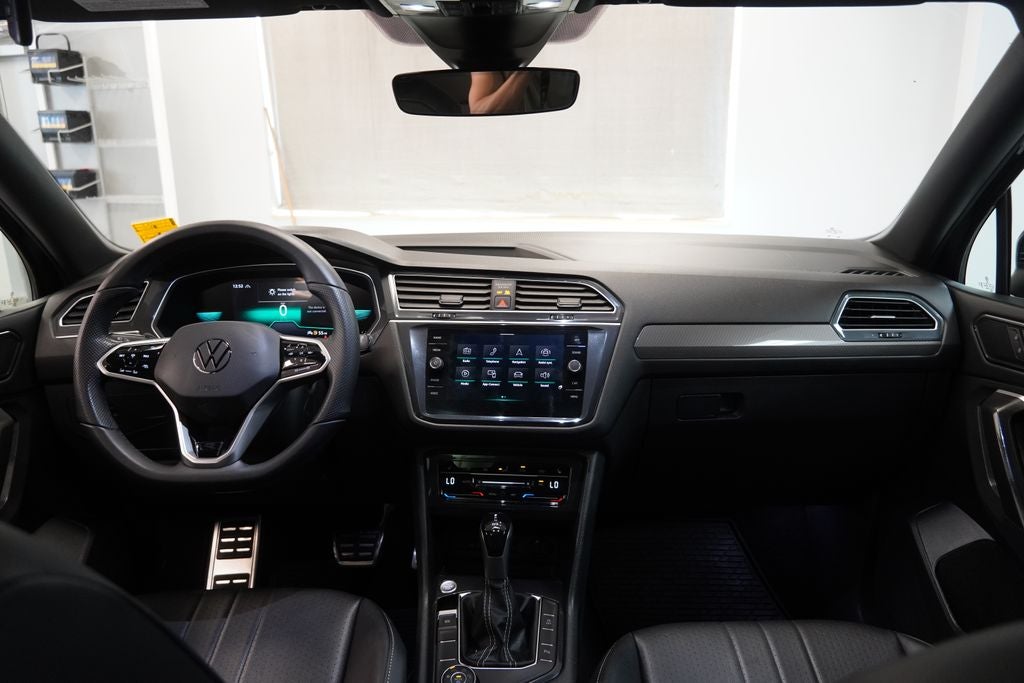 2023 Volkswagen Tiguan 2.0T SE R-Line Black (AWD)