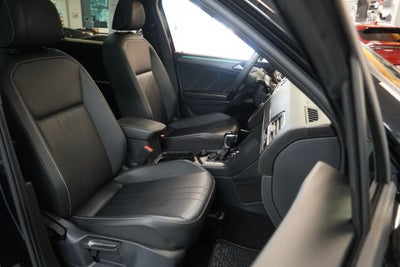 2023 Volkswagen Tiguan 2.0T SE R-Line Black (AWD)