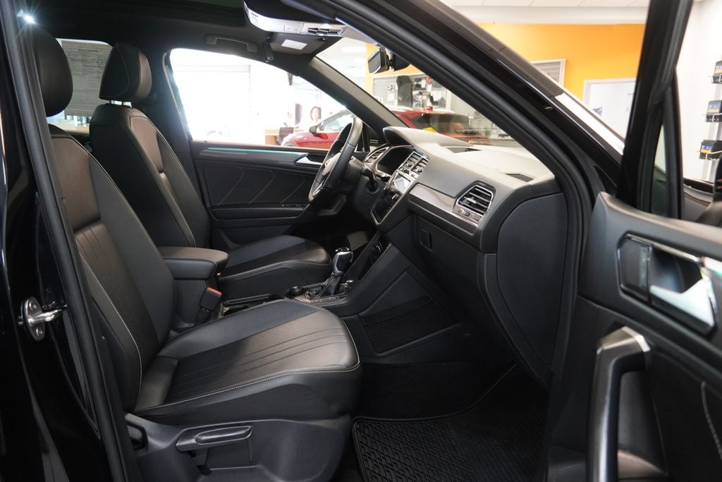 2023 Volkswagen Tiguan 2.0T SE R-Line Black (AWD)