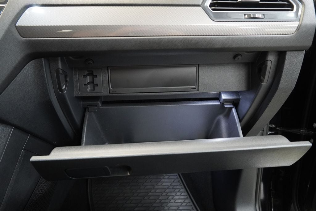 2023 Volkswagen Tiguan 2.0T SE R-Line Black (AWD)