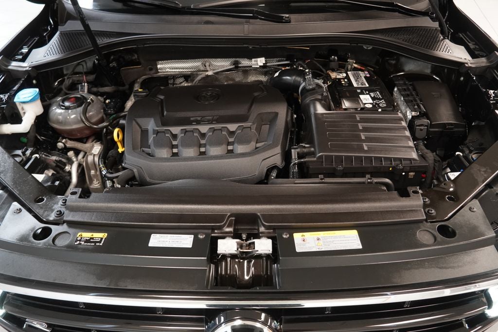 2023 Volkswagen Tiguan 2.0T SE R-Line Black (AWD)