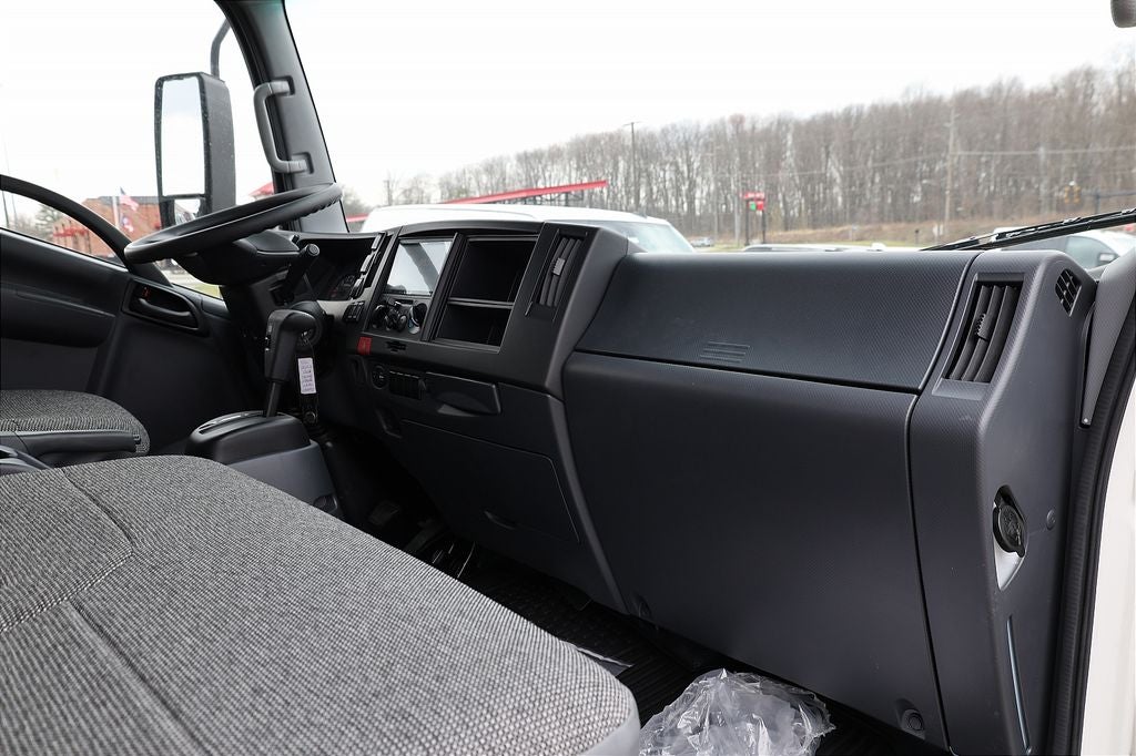 2025 Chevrolet 5500 XG LCF Gas Base