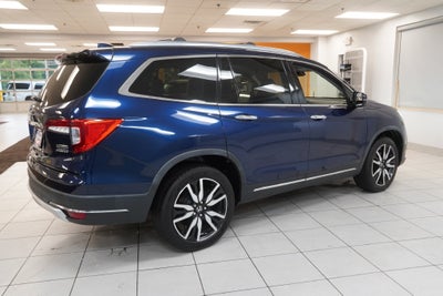 2021 Honda Pilot Touring 7 Passenger ( AWD )