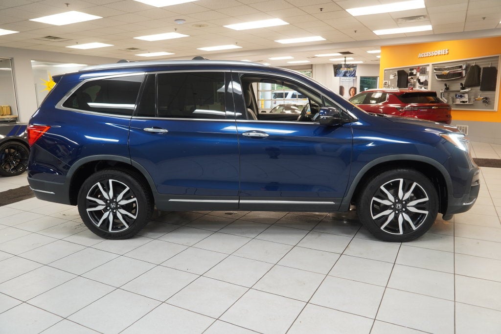 2021 Honda Pilot Touring 7 Passenger ( AWD )