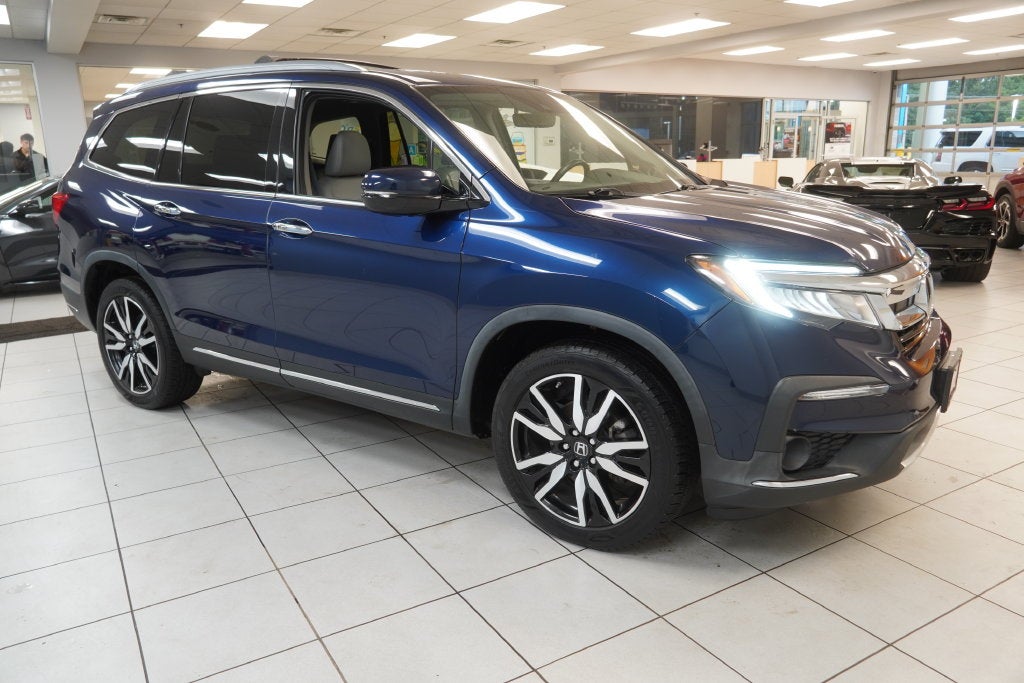 2021 Honda Pilot Touring 7 Passenger ( AWD )