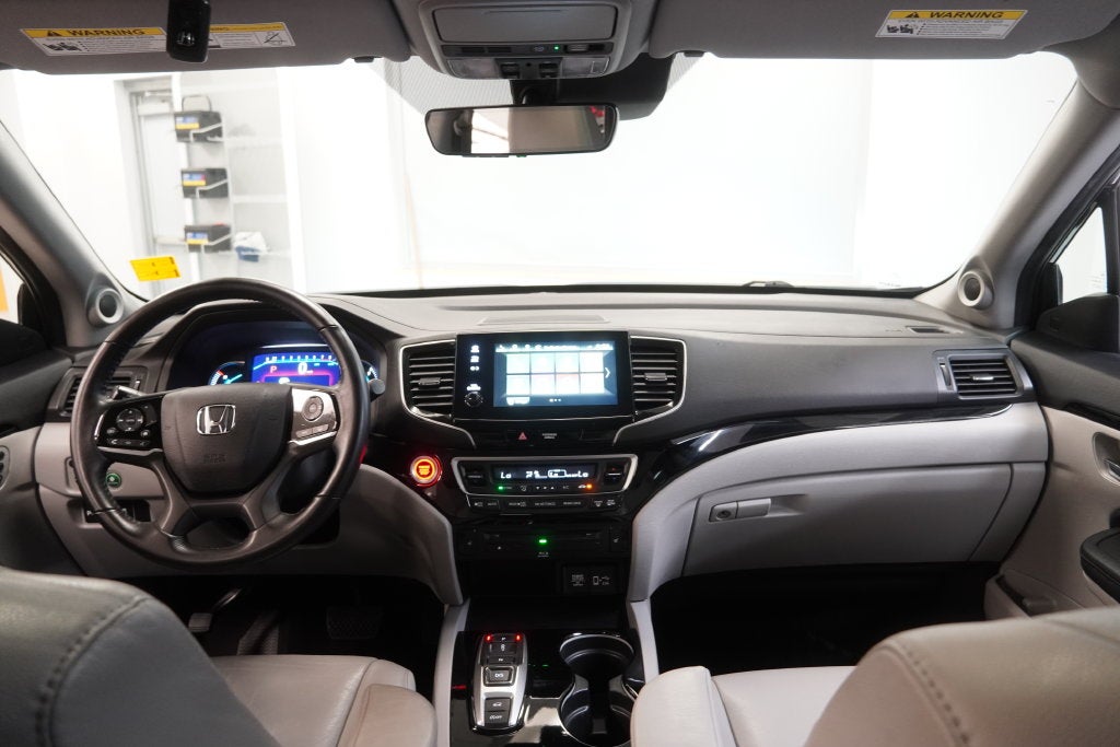 2021 Honda Pilot Touring 7 Passenger ( AWD )