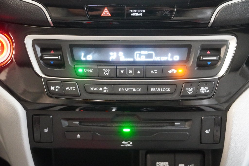 2021 Honda Pilot Touring 7 Passenger ( AWD )
