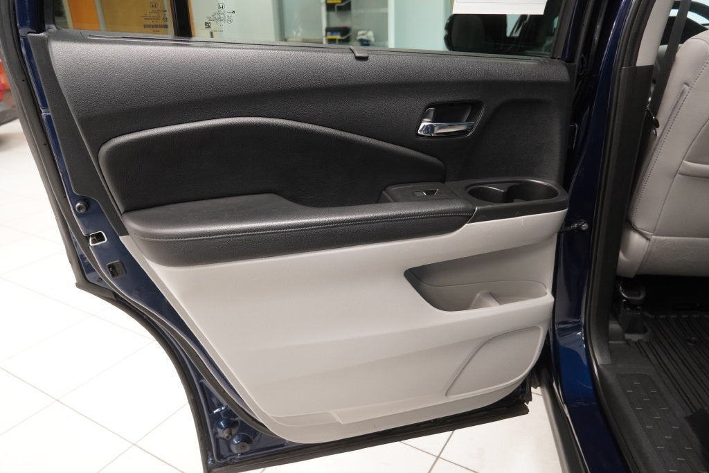 2021 Honda Pilot Touring 7 Passenger ( AWD )