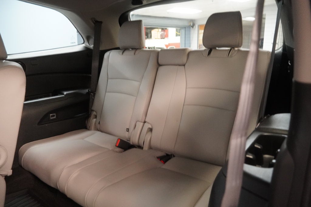 2021 Honda Pilot Touring 7 Passenger ( AWD )
