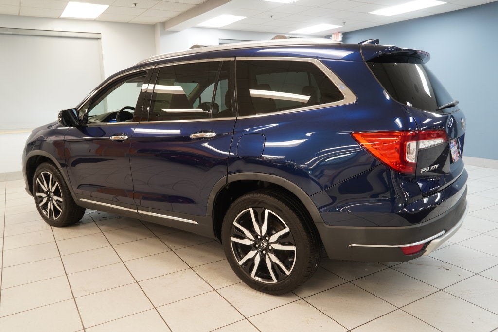 2021 Honda Pilot Touring 7 Passenger ( AWD )