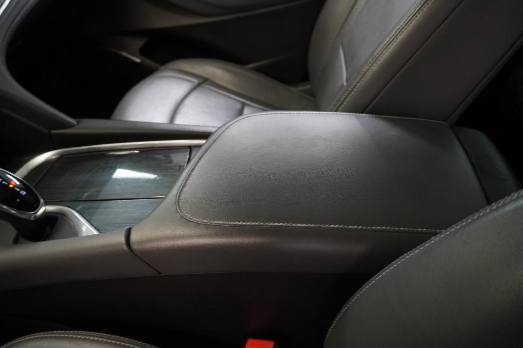 2019 Buick Enclave Essence (AWD)
