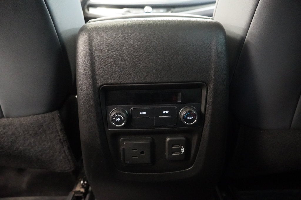 2019 Buick Enclave Essence (AWD)